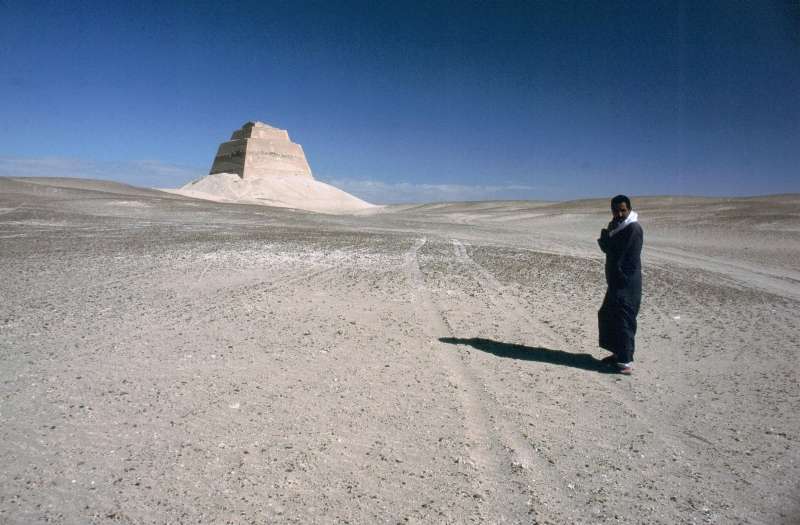 walk toward the Meidum Pyramid through the desert